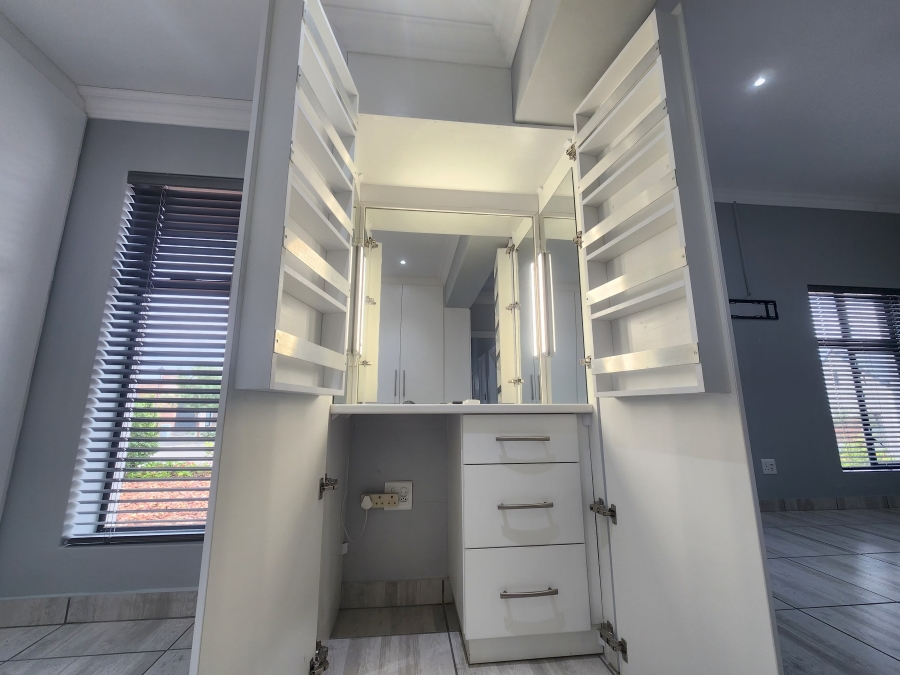 3 Bedroom Property for Sale in Hartenbos Central Western Cape